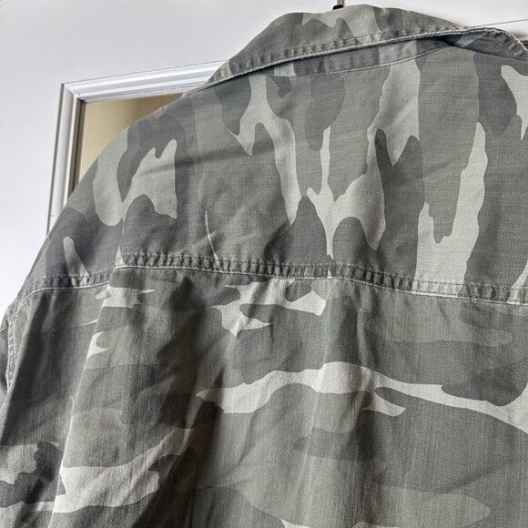 AMERICAN EAGLE Camo Camouflage Shirt Jacket Shacket Size Medium Green - Picture 12 of 12